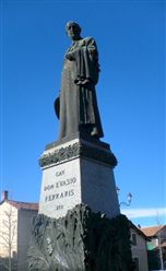 Monumento a Don Evasio Ferraris (recente)